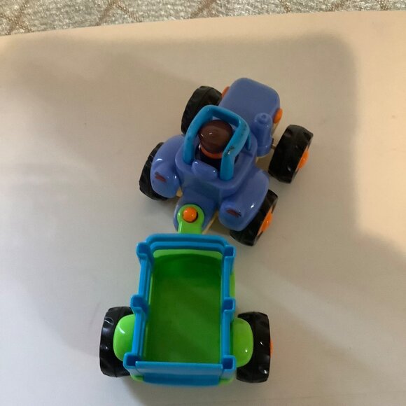 Toy Tractor & Trailer Set Farm Vehicle Set Toddler Push and Go Detachable - Picture 4 of 9